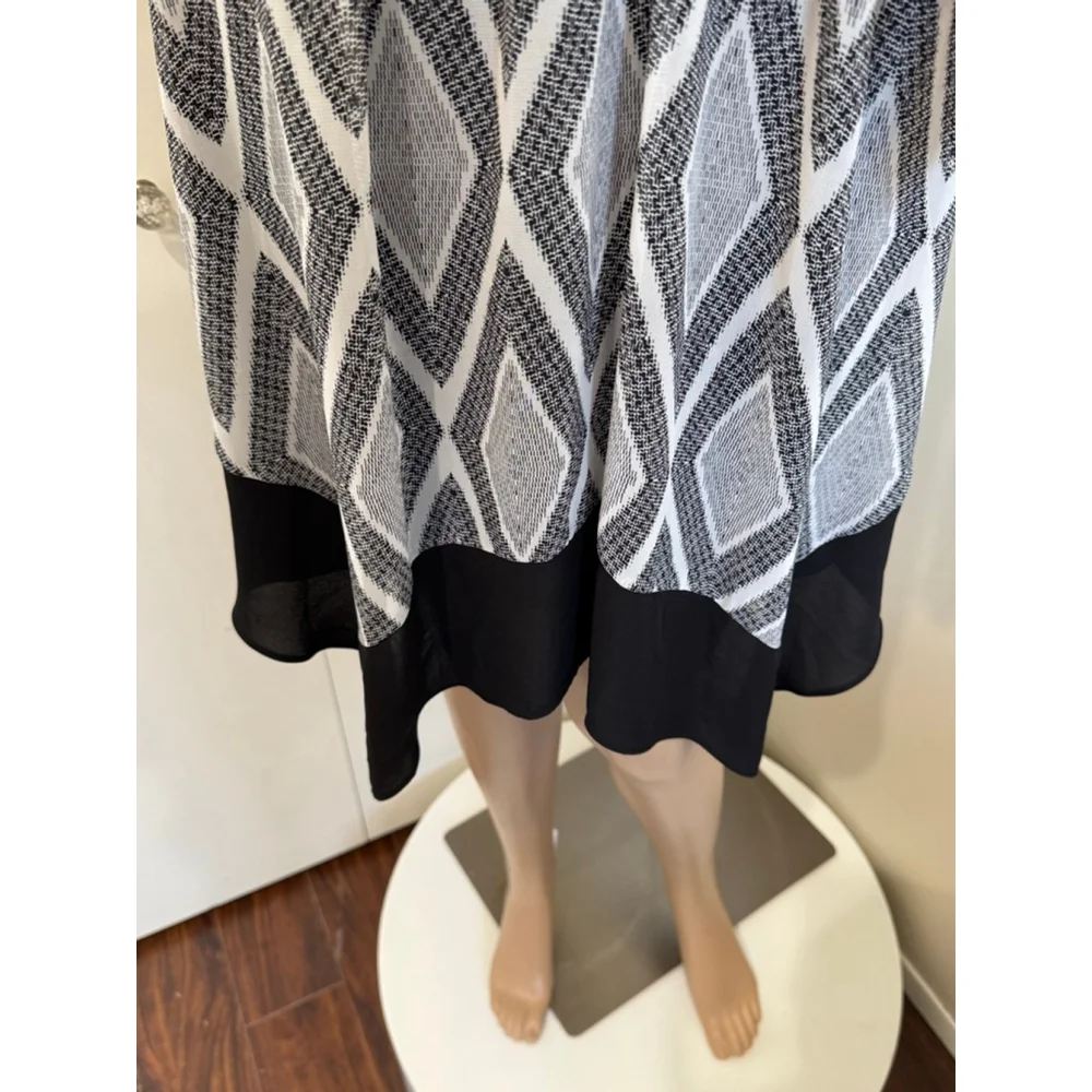 Women's AB Studio lined belted Dress Black White Geometric Print Sz L Sleeveless - Picture 3 of 9